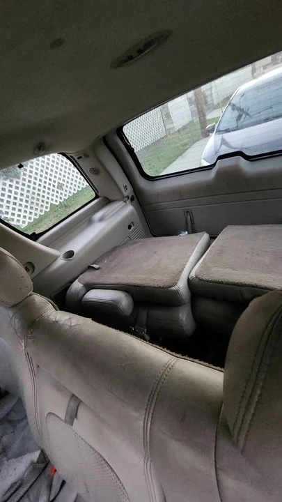 2004 Cadillac Escalade & EXT 2nd Gen - Image 5 of 7