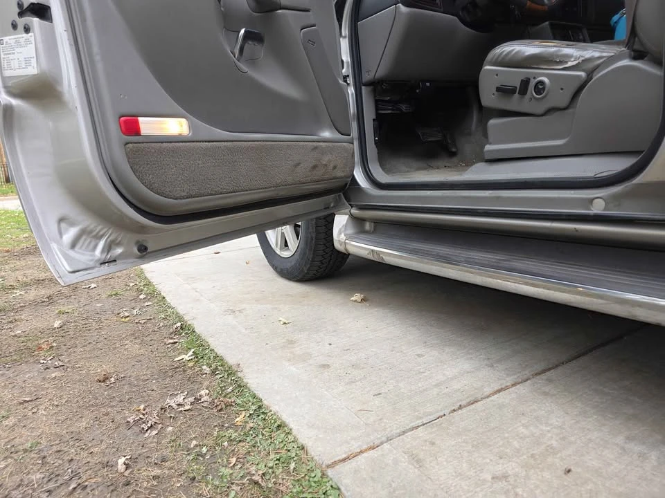 2004 Cadillac Escalade & EXT 2nd Gen - Image 10 of 19