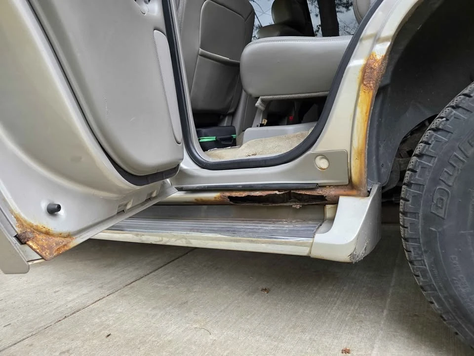 2004 Cadillac Escalade & EXT 2nd Gen - Image 13 of 19