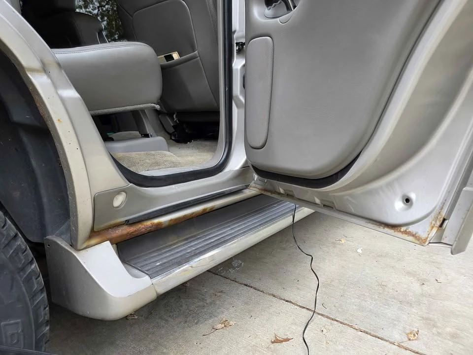 2004 Cadillac Escalade & EXT 2nd Gen - Image 9 of 19