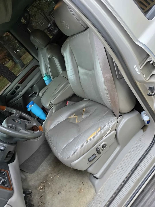 2004 Cadillac Escalade & EXT 2nd Gen - Image 6 of 19
