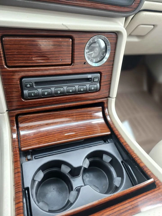 2004 Cadillac Escalade & EXT 2nd Gen - Image 5 of 17