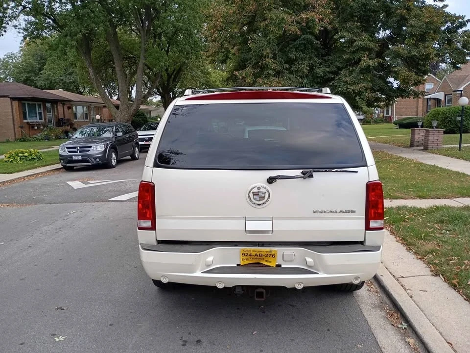 2004 Cadillac Escalade & EXT 2nd Gen - Image 4 of 10