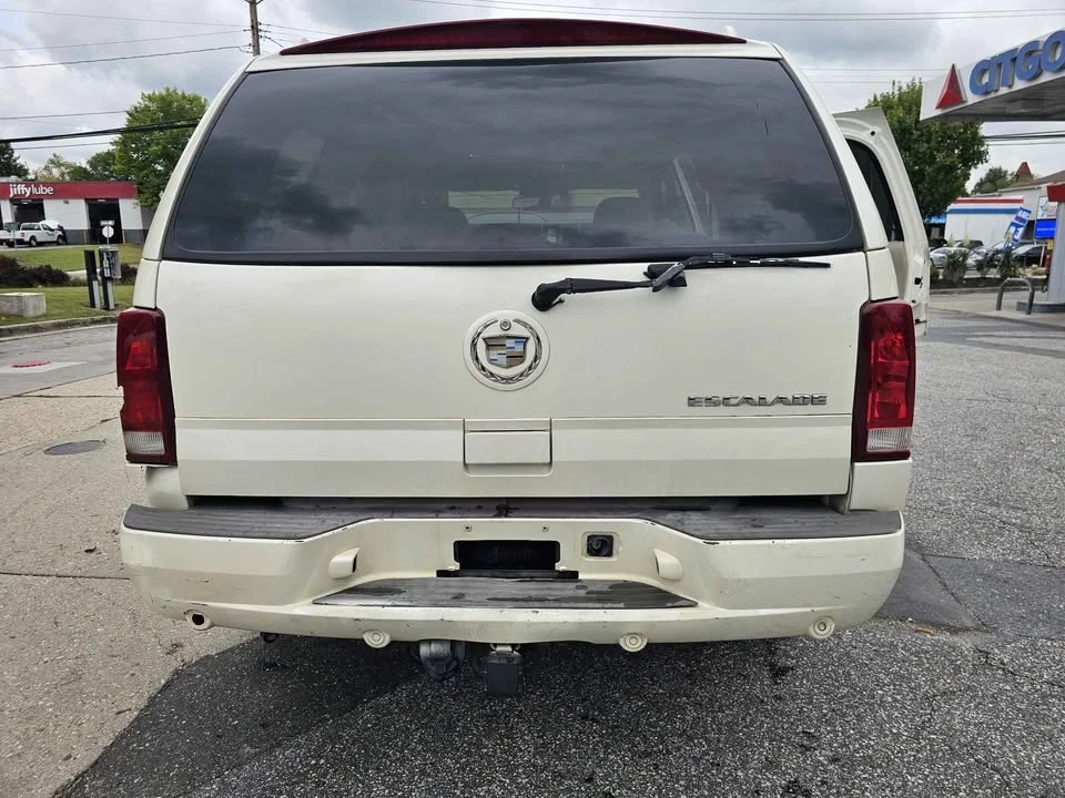 2004 Cadillac Escalade & EXT 2nd Gen - Image 5 of 6