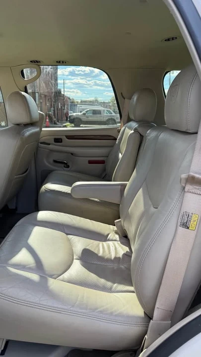 2004 Cadillac Escalade & EXT 2nd Gen - Image 7 of 10