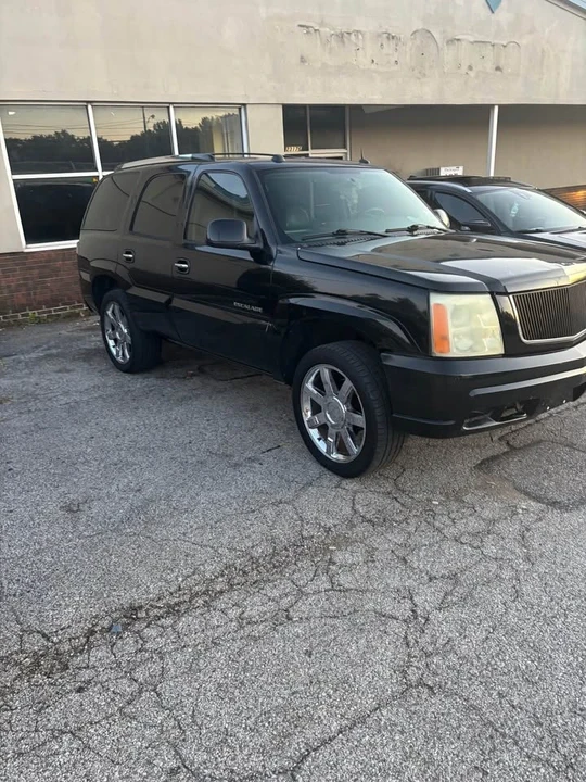 2004 Cadillac Escalade & EXT 2nd Gen - Image 10 of 10