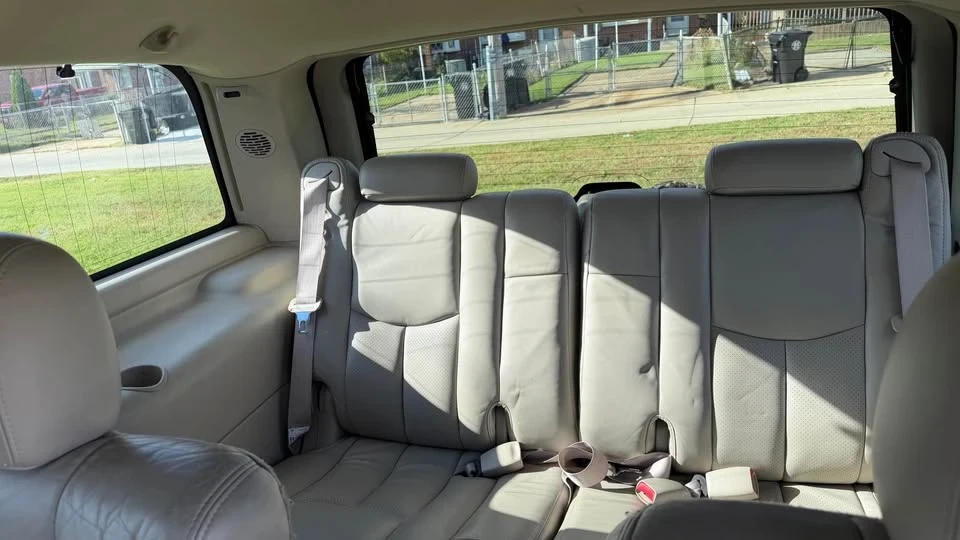 2004 Cadillac Escalade & EXT 2nd Gen - Image 6 of 10