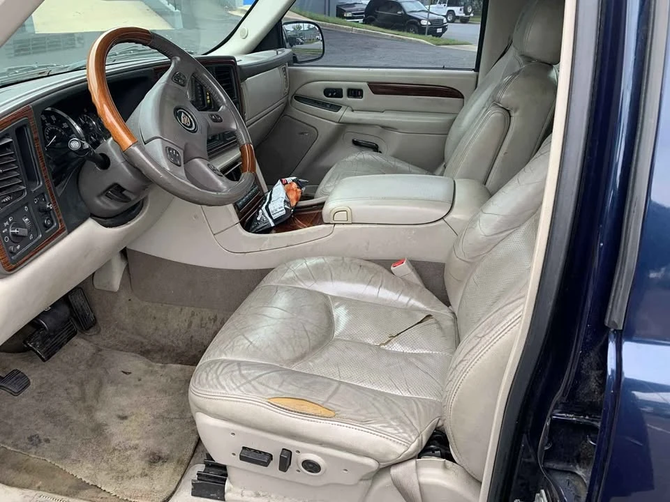 2004 Cadillac Escalade & EXT 2nd Gen - Image 5 of 6