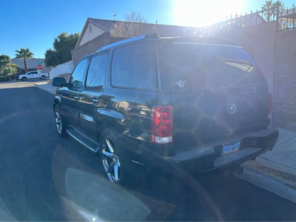 2004 Cadillac Escalade & EXT 2nd Gen - Image 9 of 9