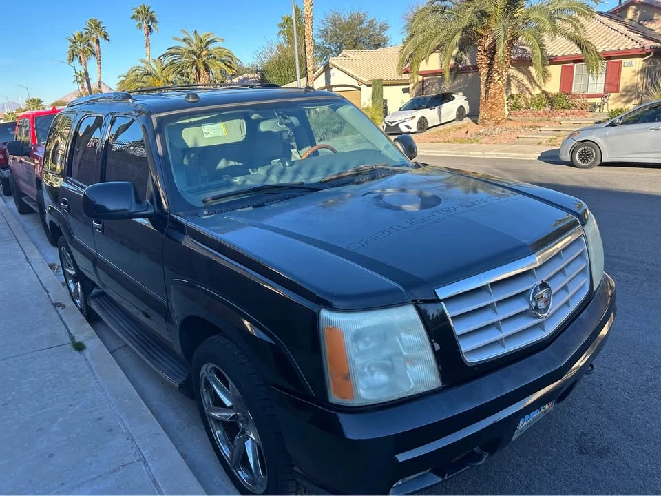 2004 Cadillac Escalade & EXT 2nd Gen - Image 3 of 9