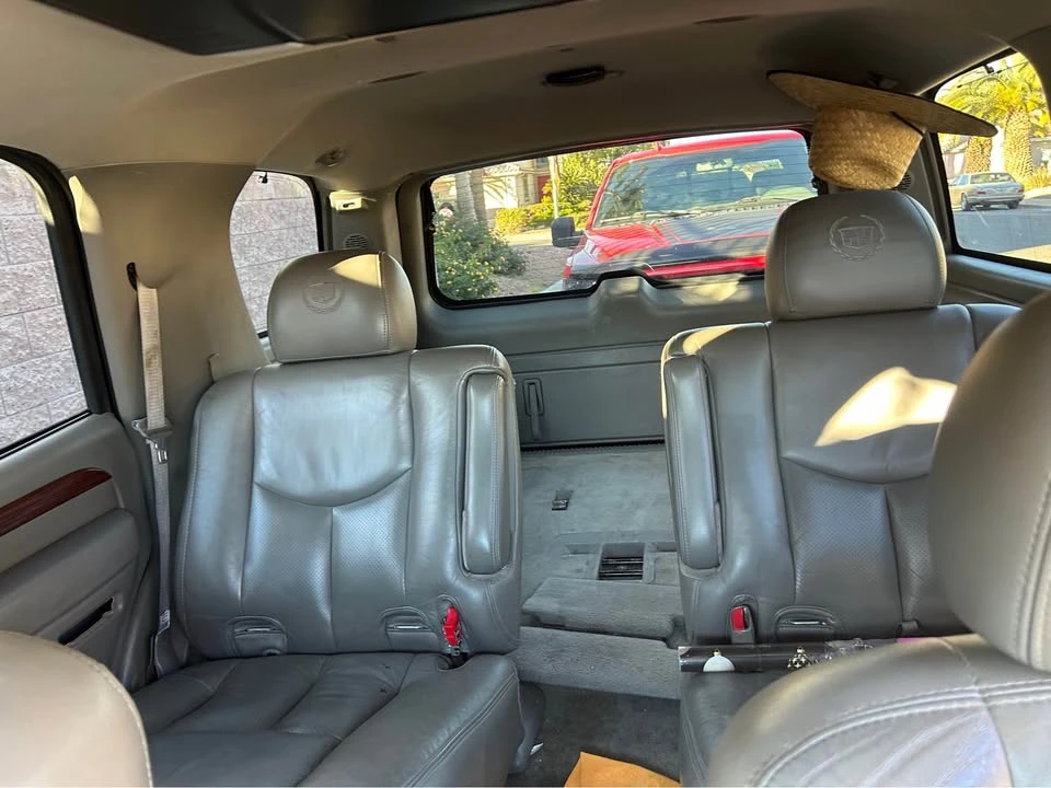 2004 Cadillac Escalade & EXT 2nd Gen - Image 6 of 9