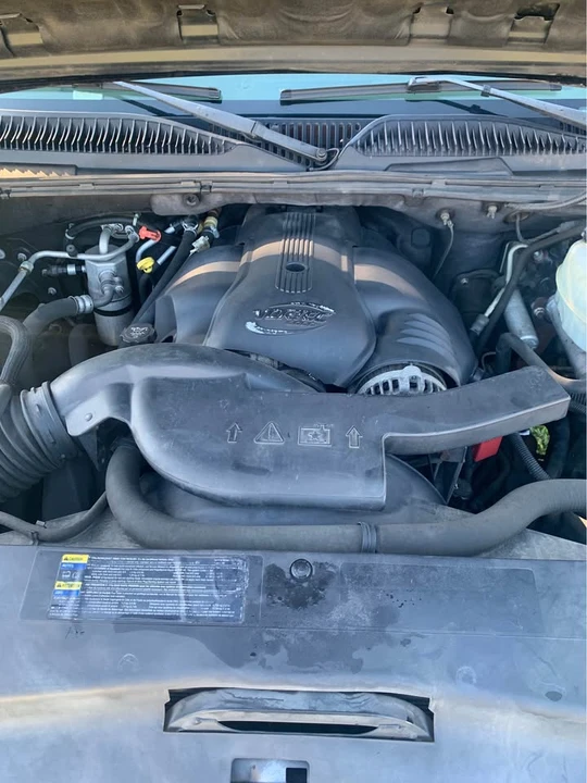 2004 Cadillac Escalade & EXT 2nd Gen - Image 9 of 10