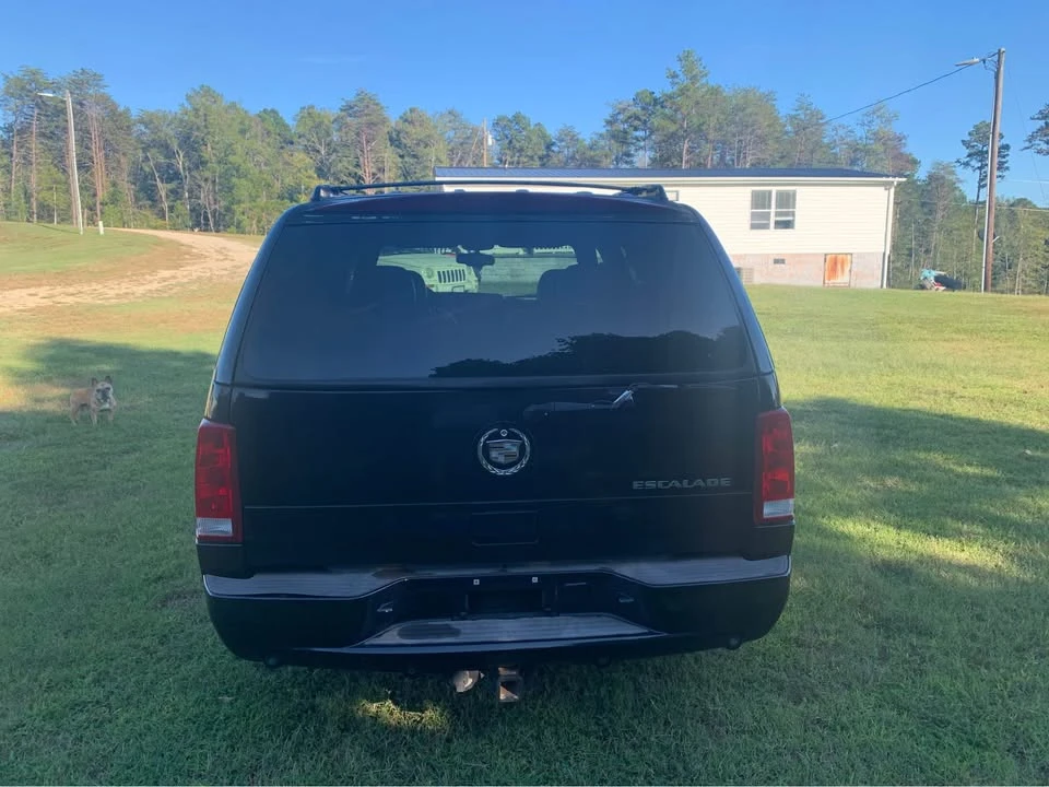 2004 Cadillac Escalade & EXT 2nd Gen - Image 4 of 10