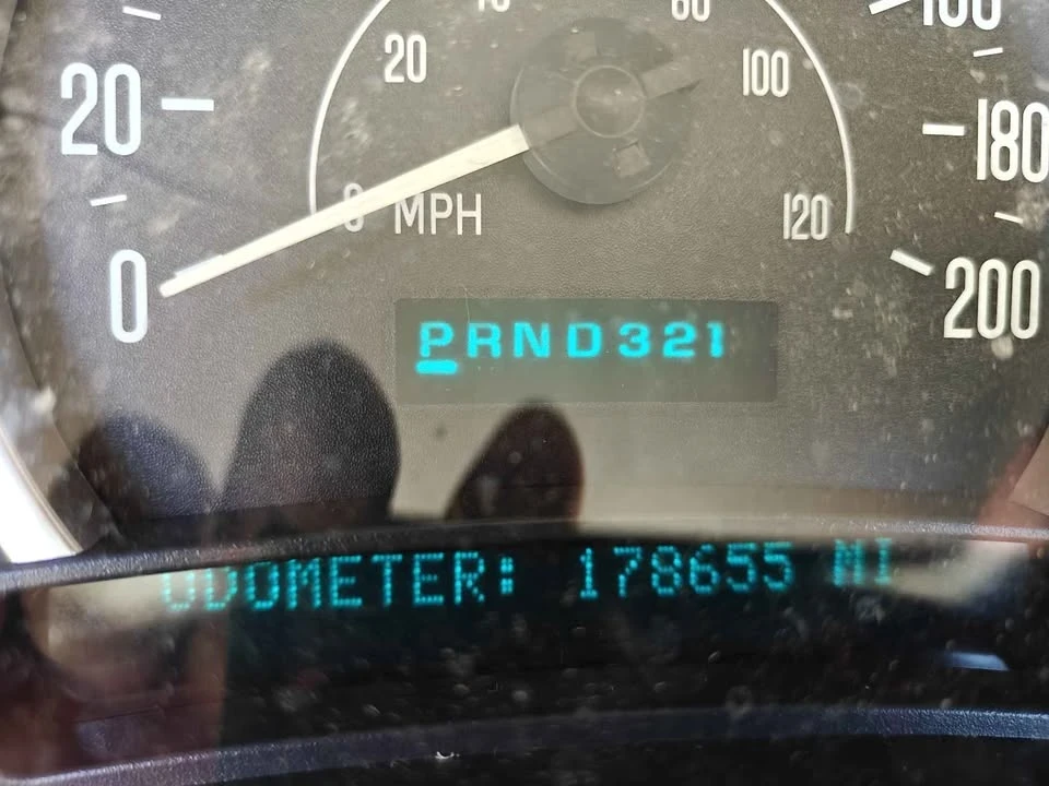 2004 Cadillac Escalade & EXT 2nd Gen - Image 9 of 10