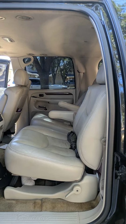 2004 Cadillac Escalade & EXT 2nd Gen - Image 13 of 17