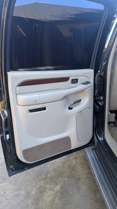 2004 Cadillac Escalade & EXT 2nd Gen - Image 12 of 17