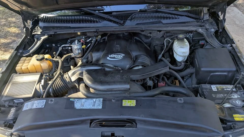2004 Cadillac Escalade & EXT 2nd Gen - Image 17 of 17