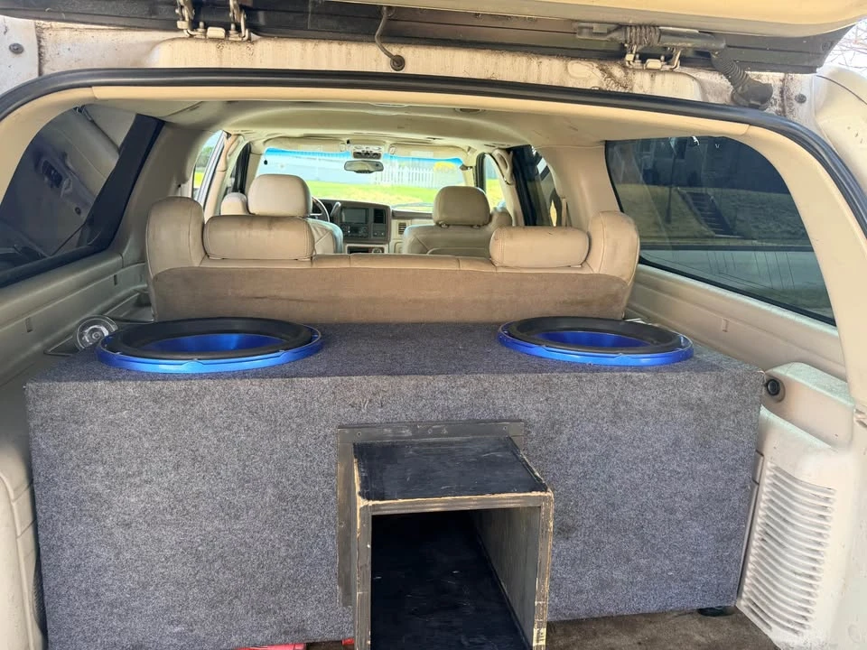2004 Cadillac Escalade & EXT 2nd Gen - Image 14 of 15