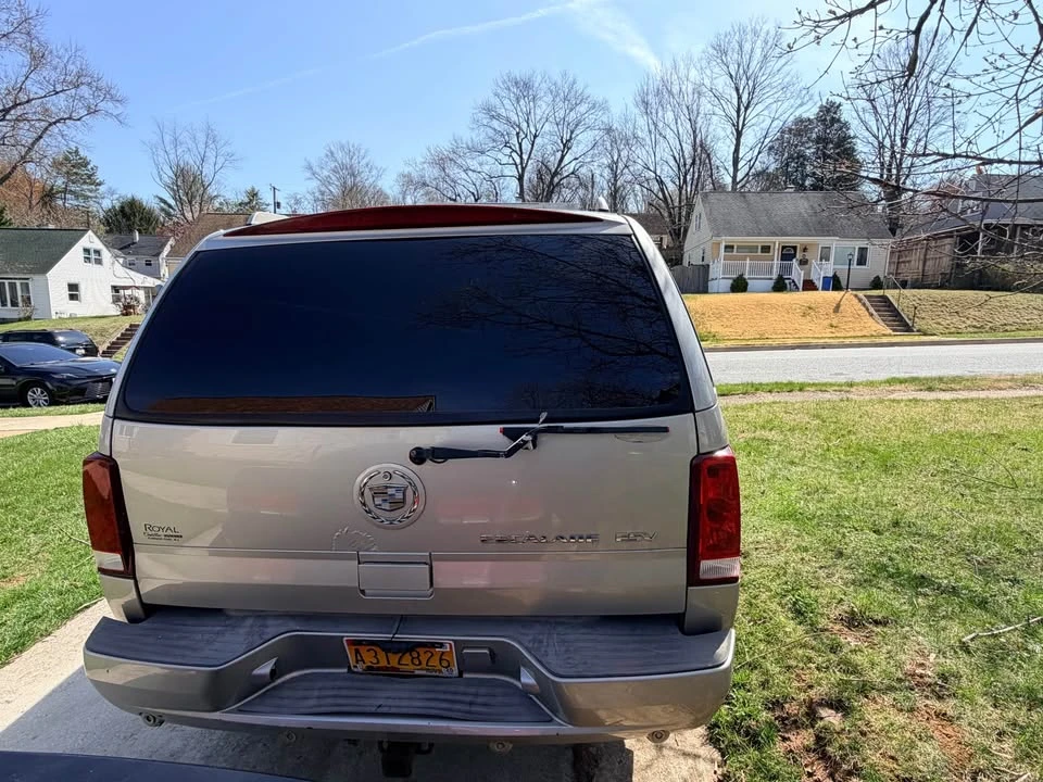 2004 Cadillac Escalade & EXT 2nd Gen - Image 9 of 15