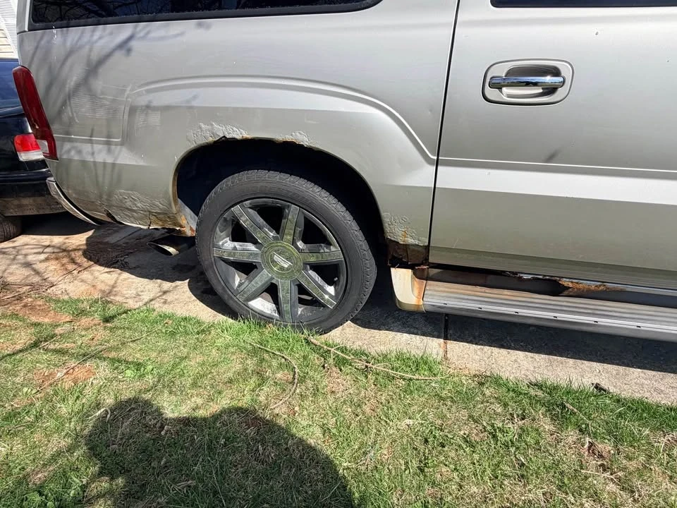 2004 Cadillac Escalade & EXT 2nd Gen - Image 7 of 15