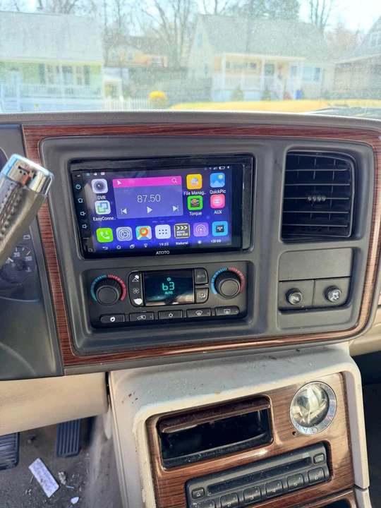 2004 Cadillac Escalade & EXT 2nd Gen - Image 2 of 15