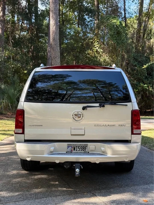 2004 Cadillac Escalade & EXT 2nd Gen - Image 10 of 19