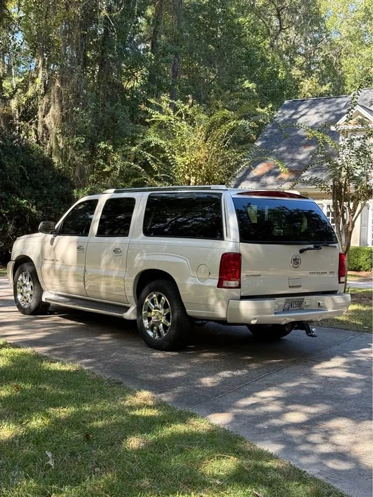 2004 Cadillac Escalade & EXT 2nd Gen - Image 7 of 19