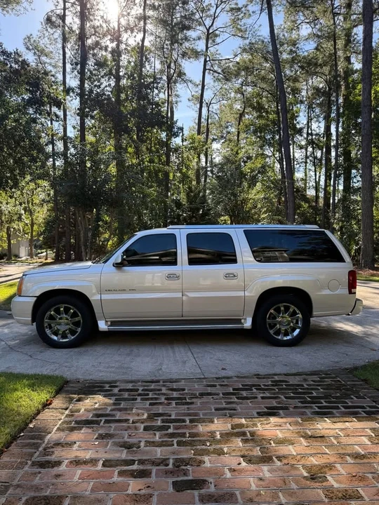 2004 Cadillac Escalade & EXT 2nd Gen - Image 19 of 19