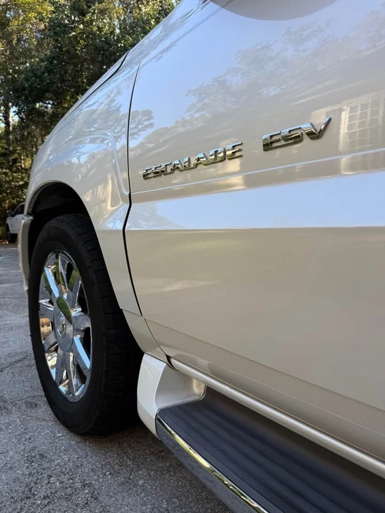 2004 Cadillac Escalade & EXT 2nd Gen - Image 11 of 19