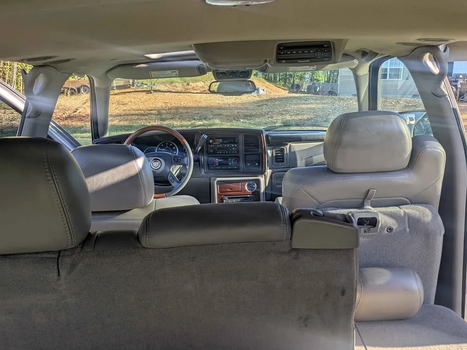 2004 Cadillac Escalade & EXT 2nd Gen - Image 9 of 20
