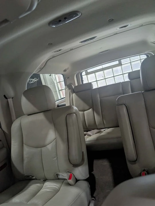 2004 Cadillac Escalade & EXT 2nd Gen - Image 4 of 7