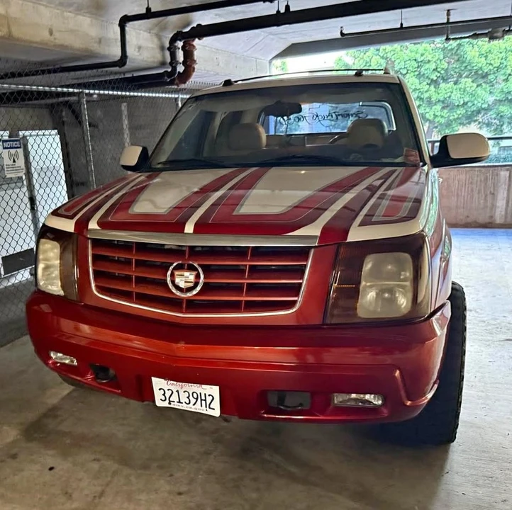 2004 Cadillac Escalade & EXT 2nd Gen - Image 2 of 6