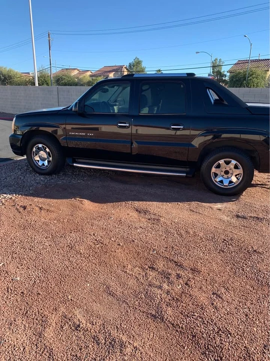 2004 Cadillac Escalade & EXT 2nd Gen - Image 4 of 12