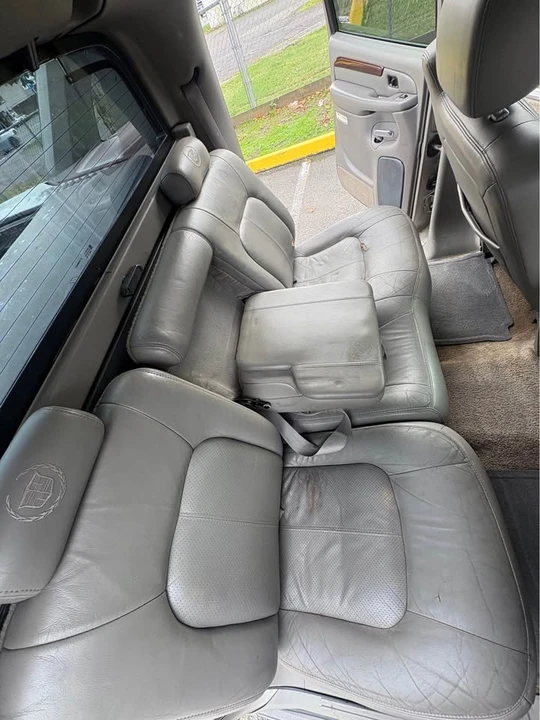 2004 Cadillac Escalade & EXT 2nd Gen - Image 8 of 9