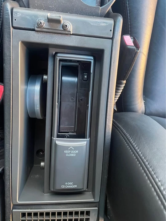 2004 Cadillac Seville - Image 11 of 13