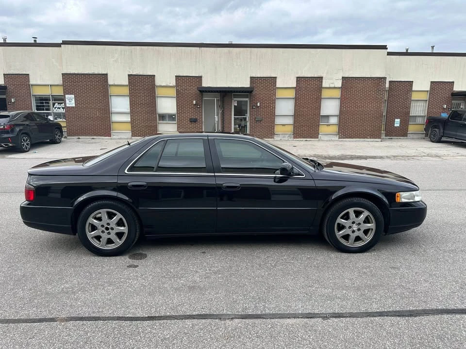 2004 Cadillac STS - Image 10 of 12