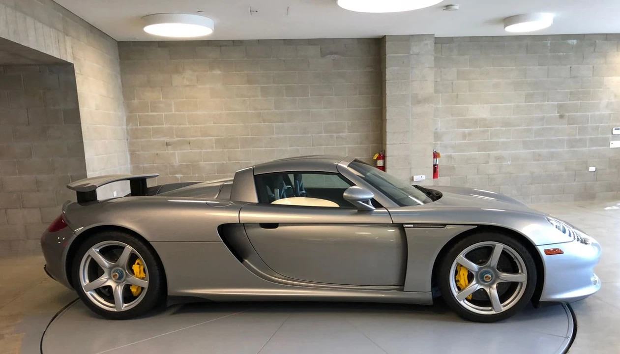 2004 Porsche Carrera GT - Image 2 of 20