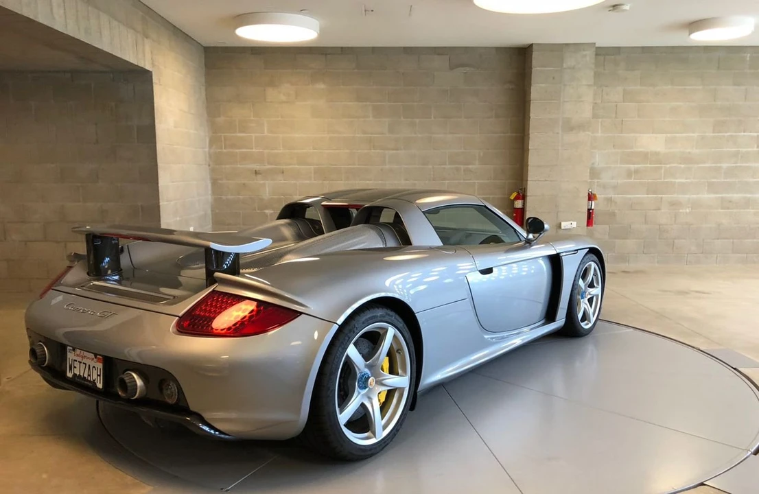 2004 Porsche Carrera GT - Image 3 of 20