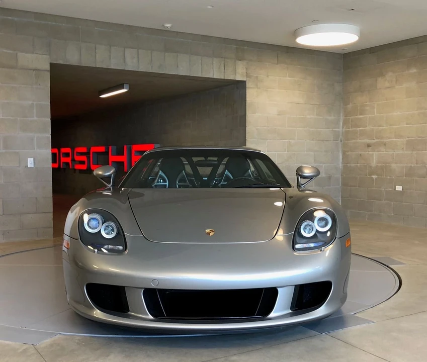 2004 Porsche Carrera GT - Image 9 of 20