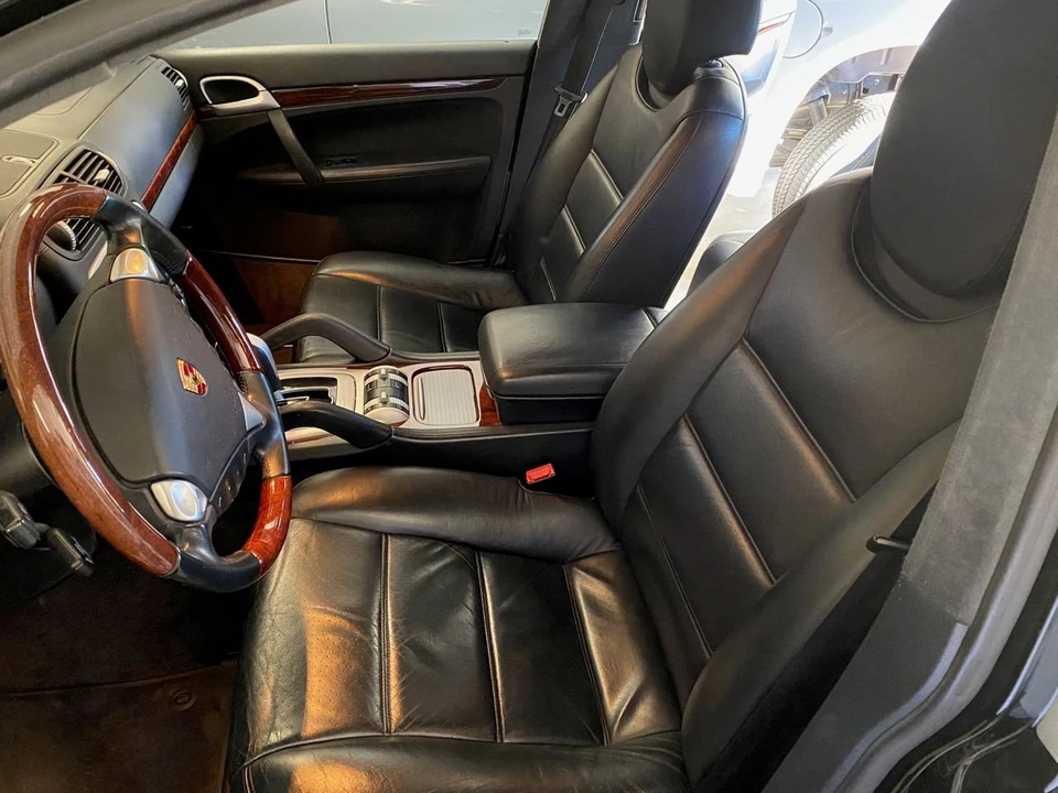 2004 Porsche 955/957 Cayenne Turbo - Image 3 of 17
