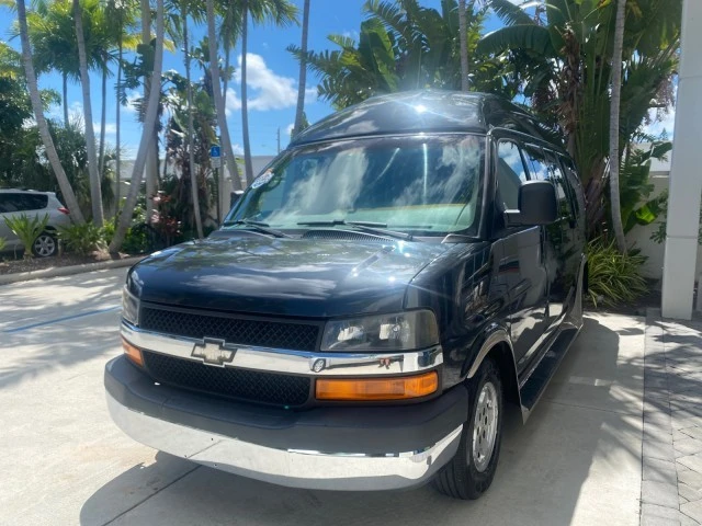 2004 Chevrolet Express - Image 4 of 21