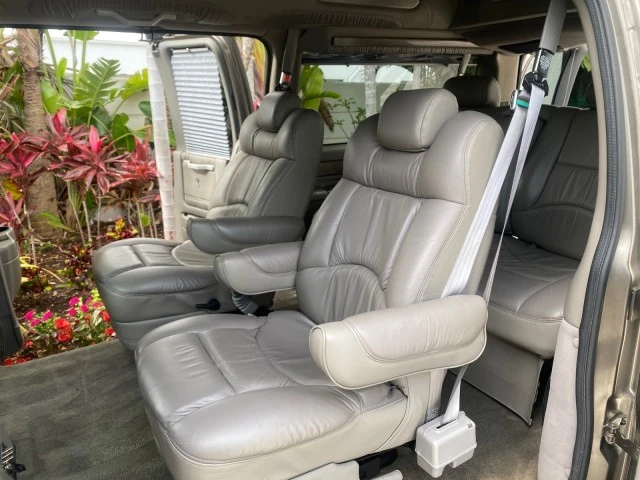 2004 Chevrolet Express - Image 15 of 22