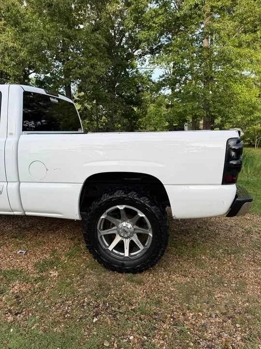 2004 Chevrolet Silverado 1st Gen - Image 8 of 16