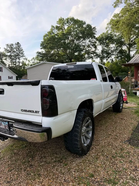 2004 Chevrolet Silverado 1st Gen - Image 11 of 16
