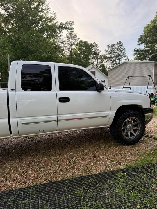 2004 Chevrolet Silverado 1st Gen - Image 3 of 17
