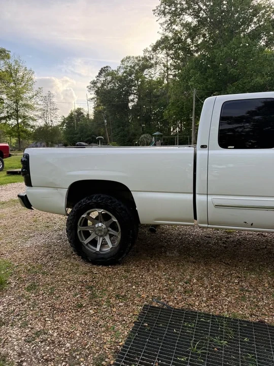 2004 Chevrolet Silverado 1st Gen - Image 4 of 17