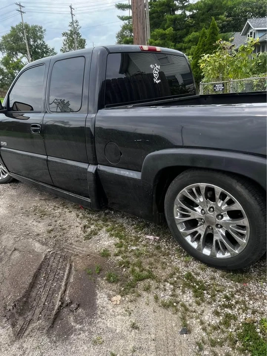 2004 Chevrolet Silverado 1st Gen - Image 2 of 8
