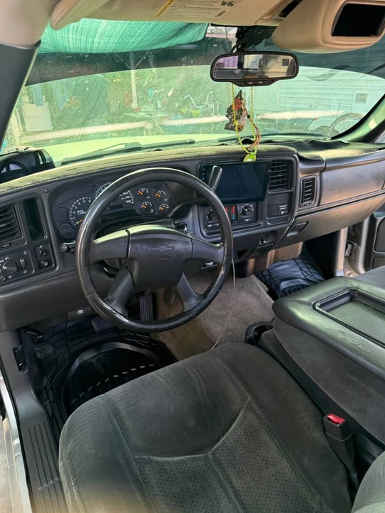 2004 Chevrolet Silverado 1st Gen - Image 11 of 17