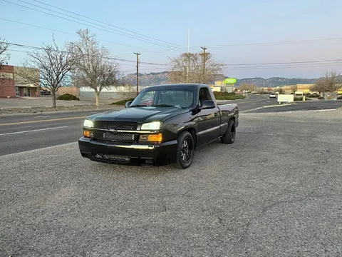 2004 Chevrolet Silverado 1500 Regular Cab Short Bed