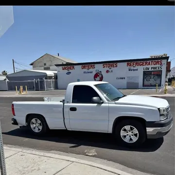 2004 Chevrolet 1500 Regular Cab Short Bed